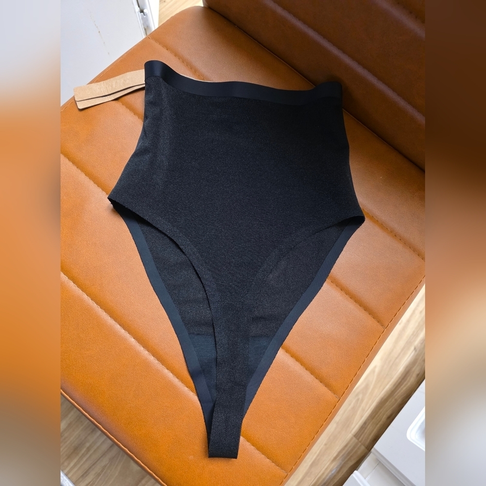 🖤 SKIMS Sheer High Waisted Thong XS Onyx NWT - Picture 2 of 3